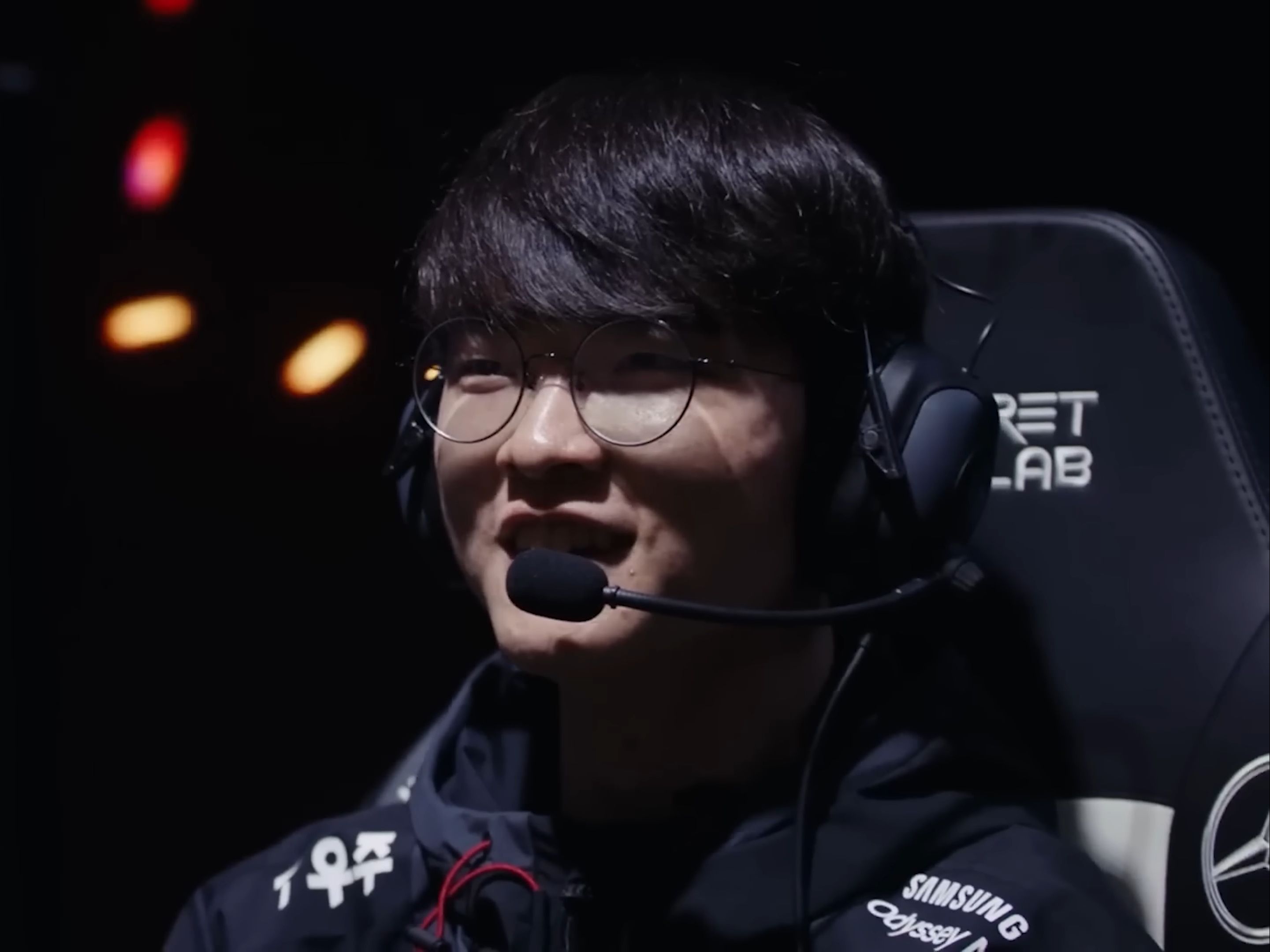 今年S赛冠军戒指长啥样？拳头揭开其神秘面纱