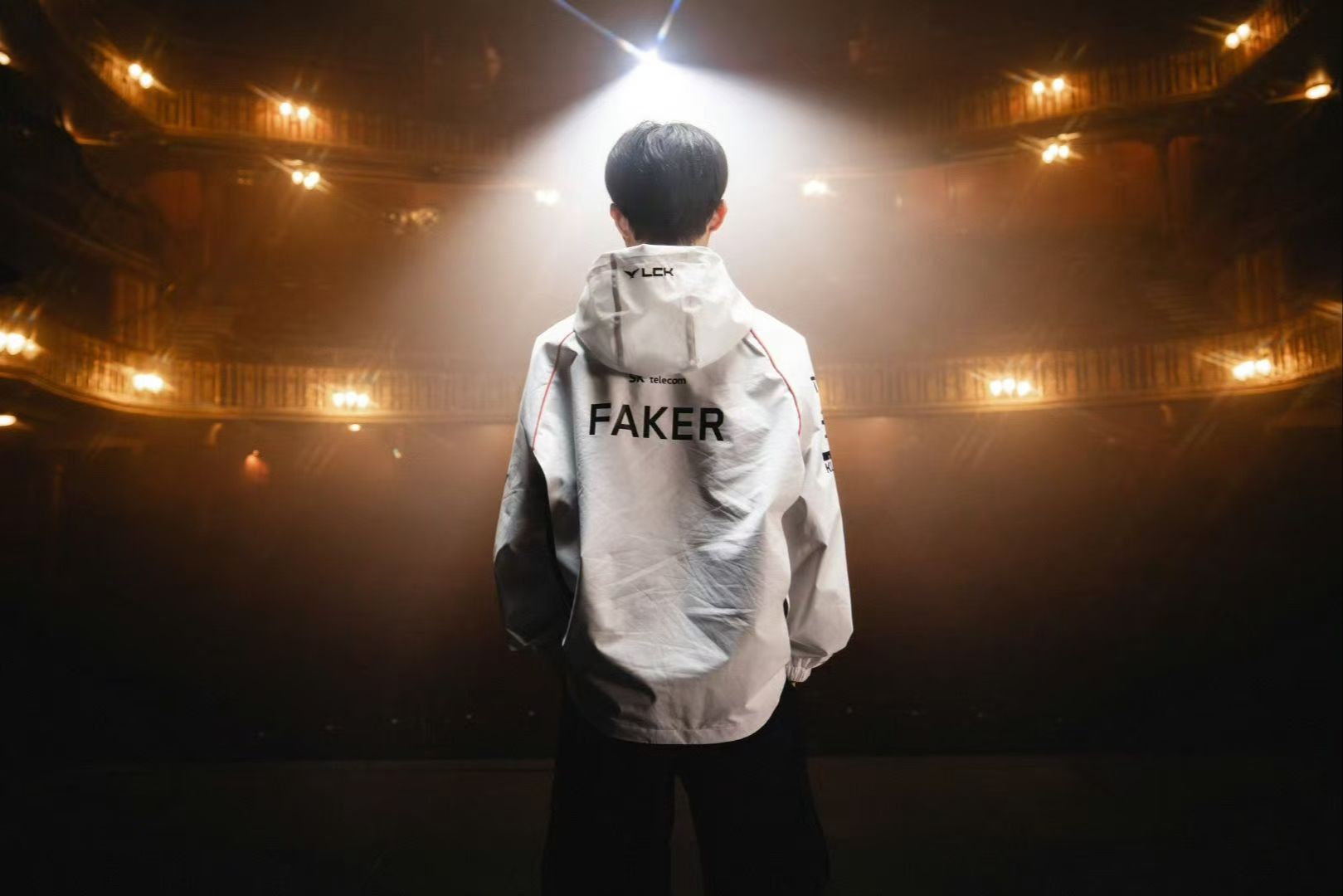 T1官方：已获电竞世界杯参赛邀请，队伍内部正在商议是否参加